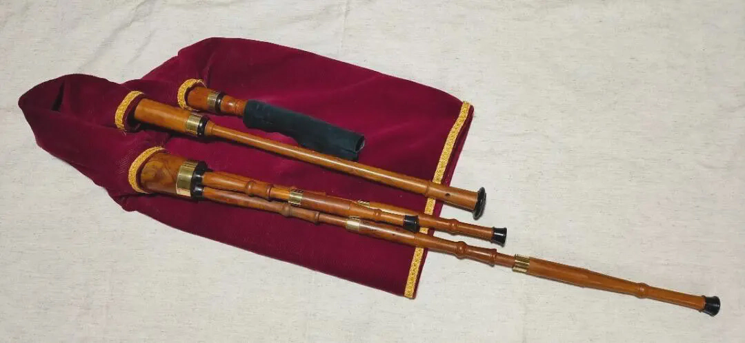 Small Pipes Small Pipes