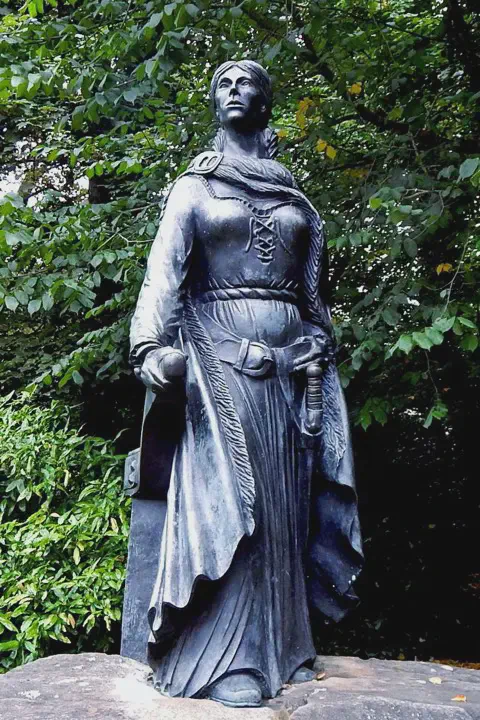 English expedition sets out from Galway to kill pirate queen, Grace O'Malley